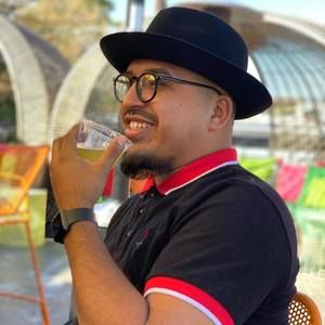 Meet your Posher, Chris